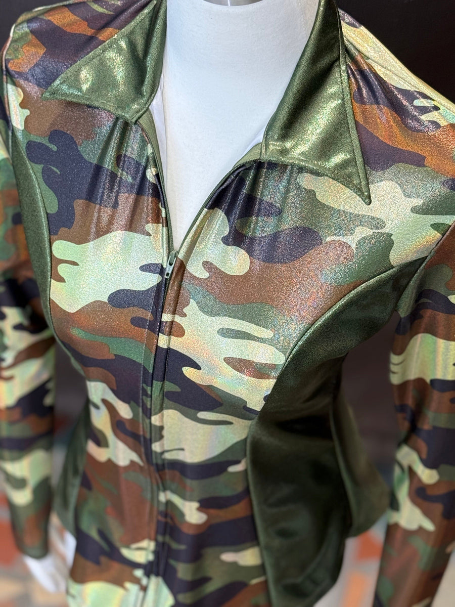 S - Holographic Camo Dolly Cut