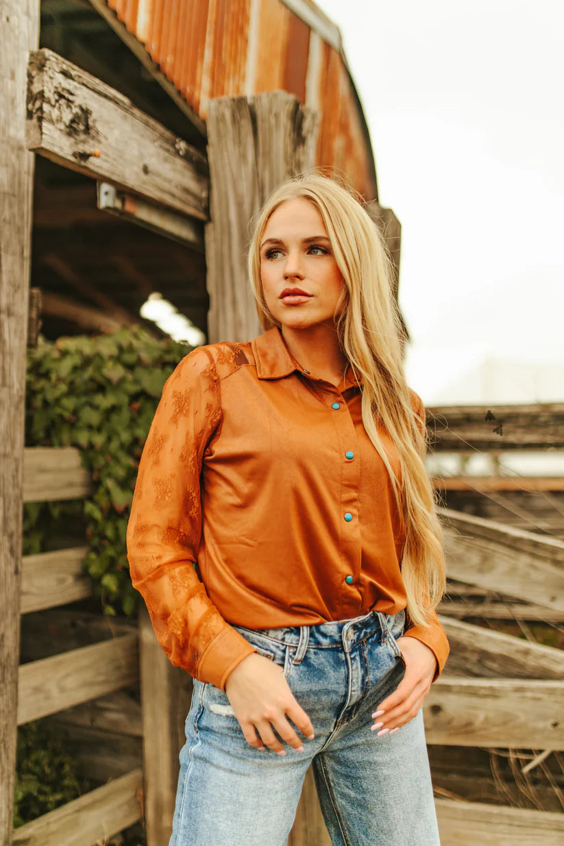 L - Leather & Lace Pearl Snap (Brown)